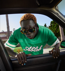 <strong>OFF-WHITE</strong>